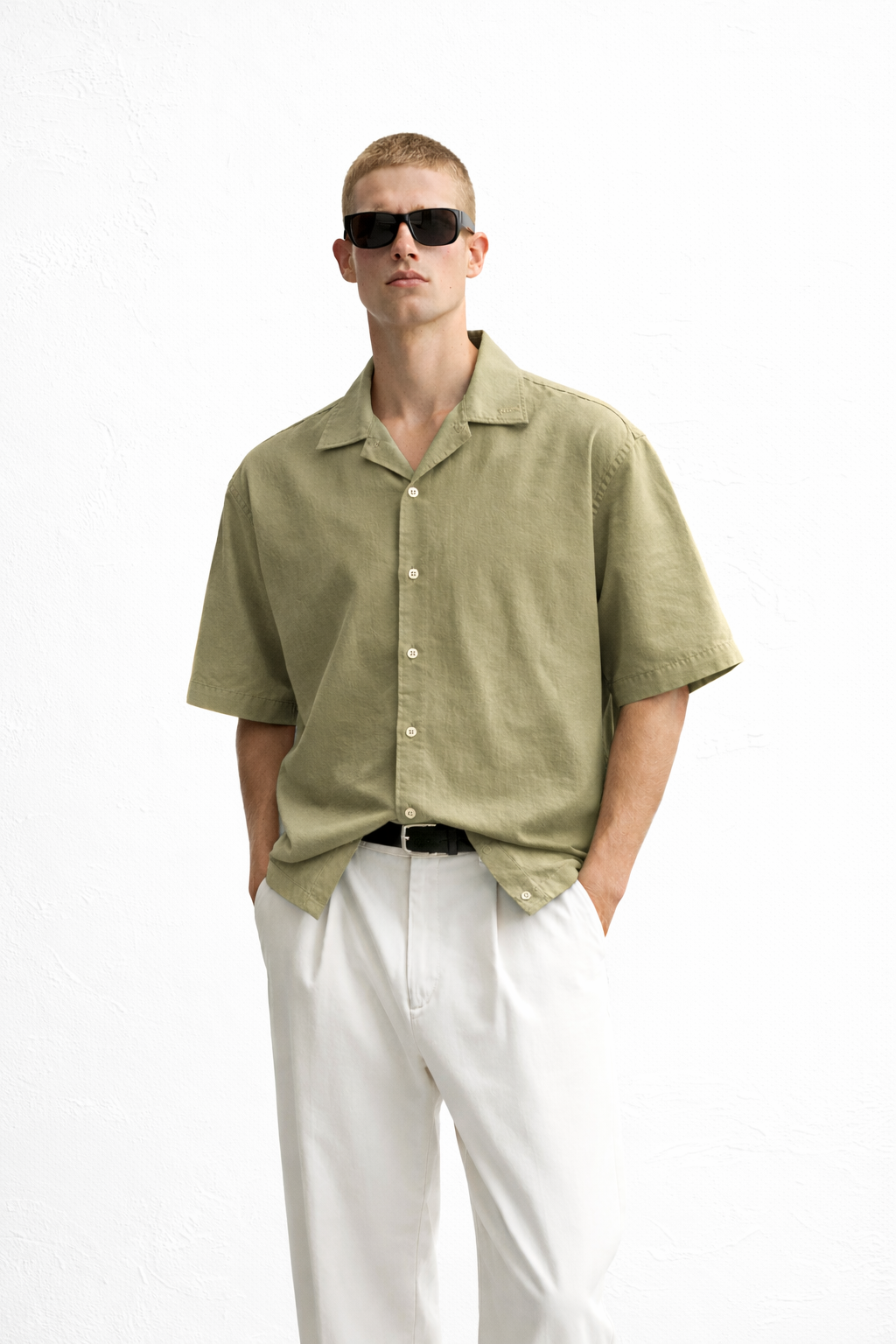 Men’s Solid Short Sleeve Resort Collar Shirt