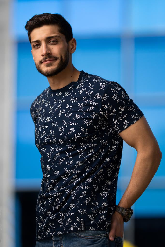 R-neck Men's T-shirt