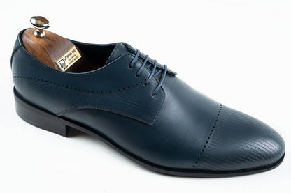 Men's classic black Oxford shoes
